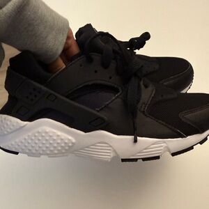 Nike Huarache Black and White Women's Sneakers